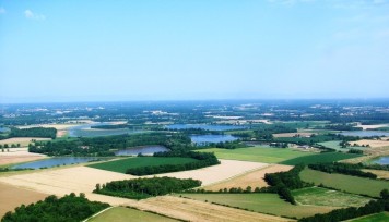 Vue aérienne des Etangs de la Dombes Dombes Tourisme